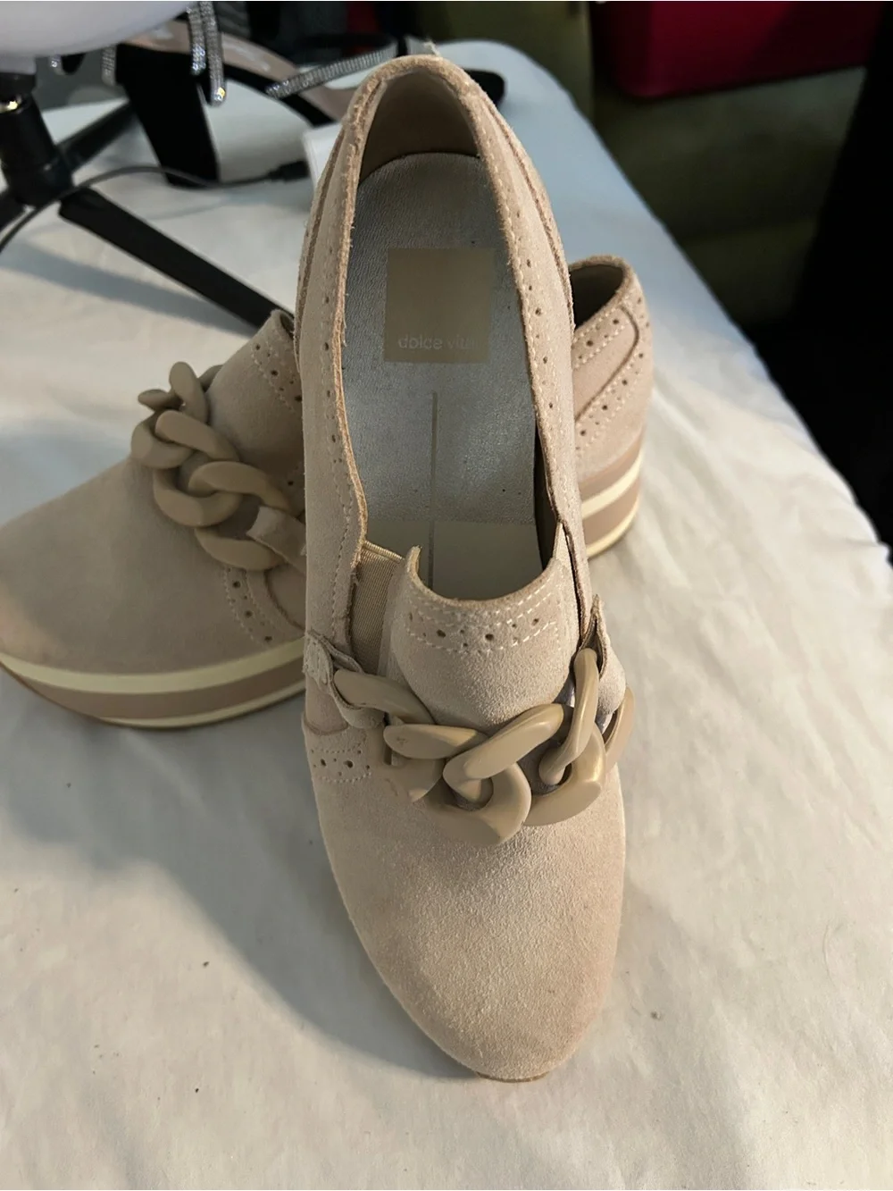 Dolce Vita suede upper